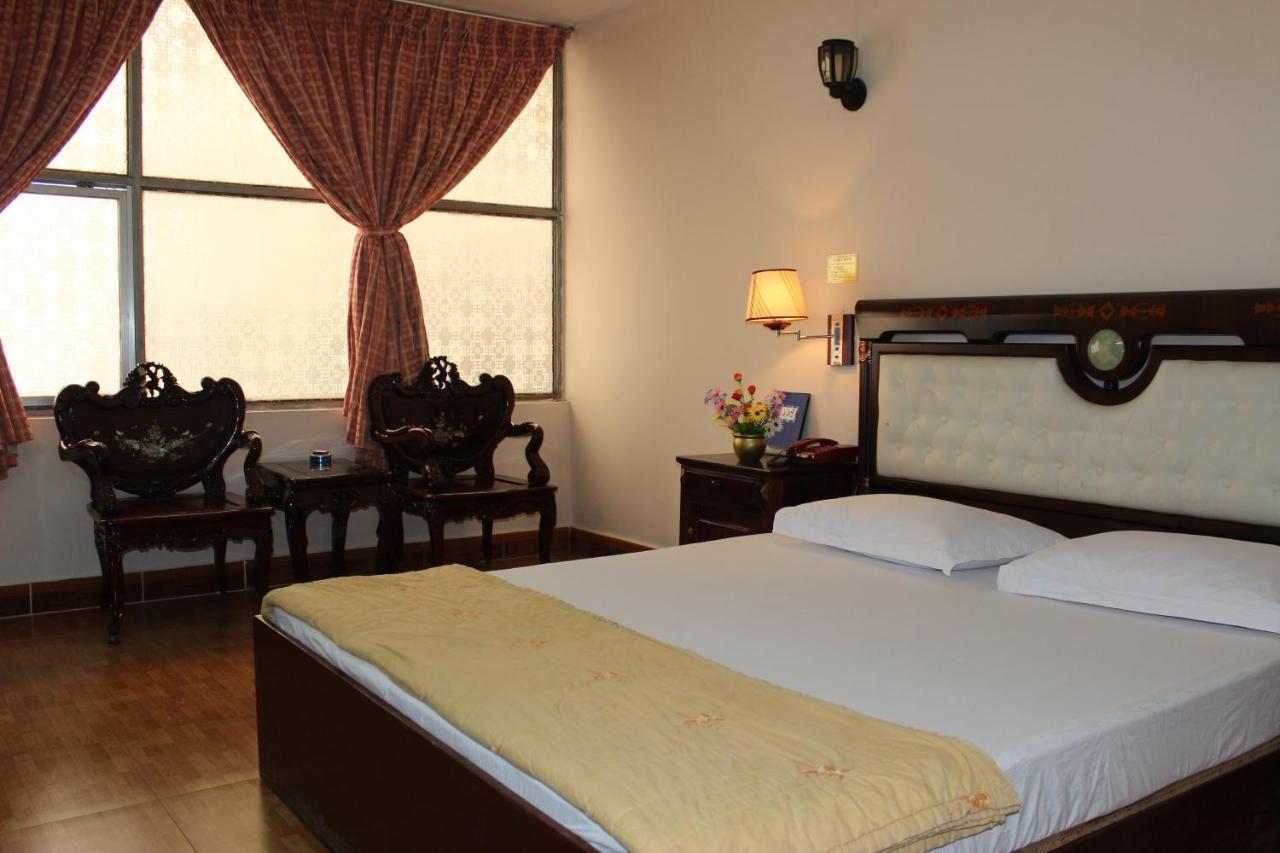 Nhat Binh Khách sạn TP. Hồ Chí Minh